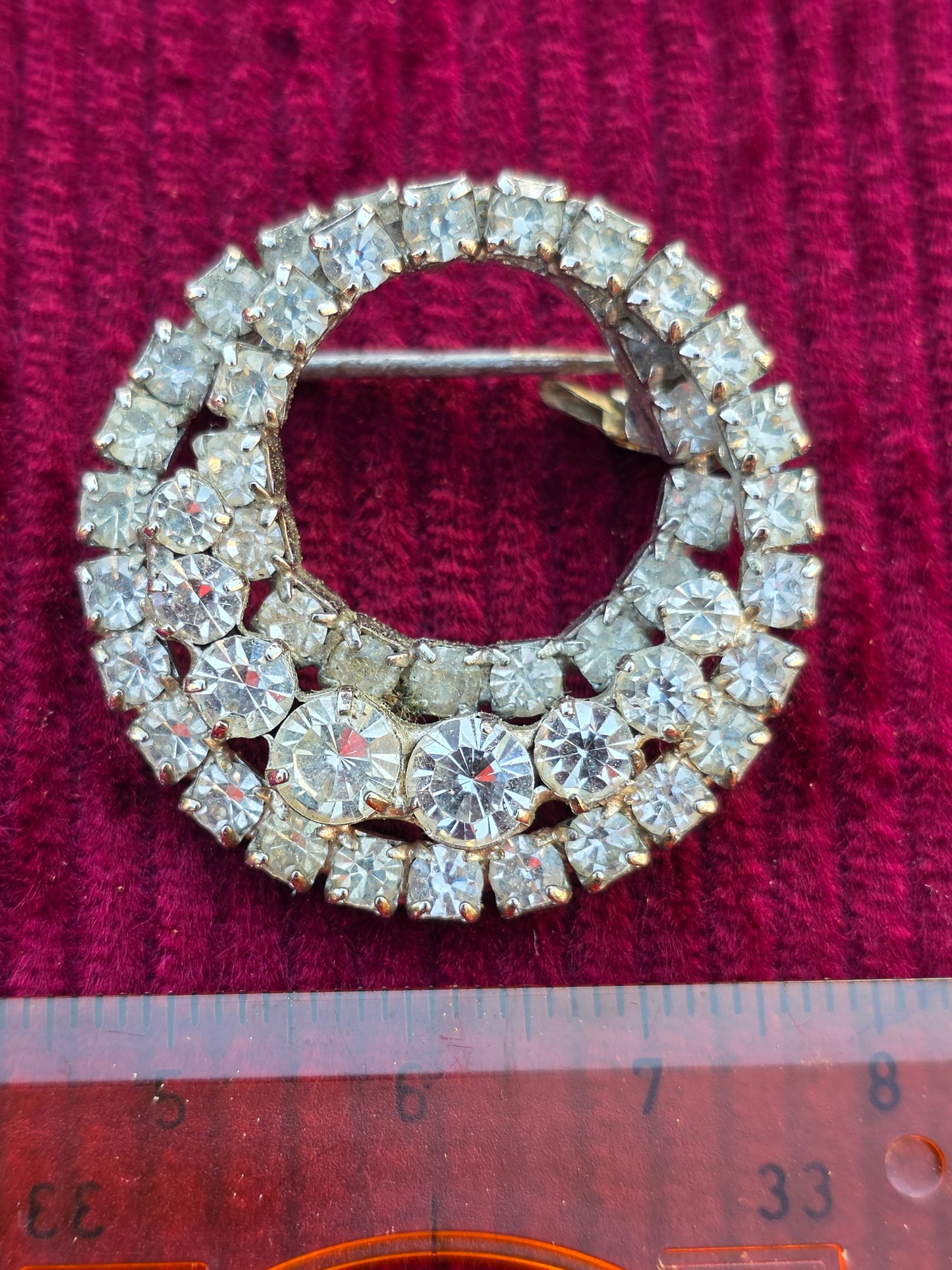 Broche ronde