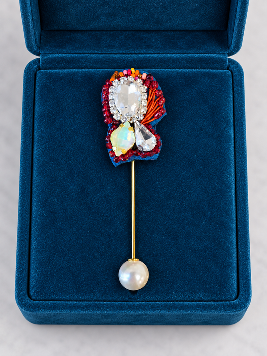 Enchantment — Embroidered brooch | Emotions Collection