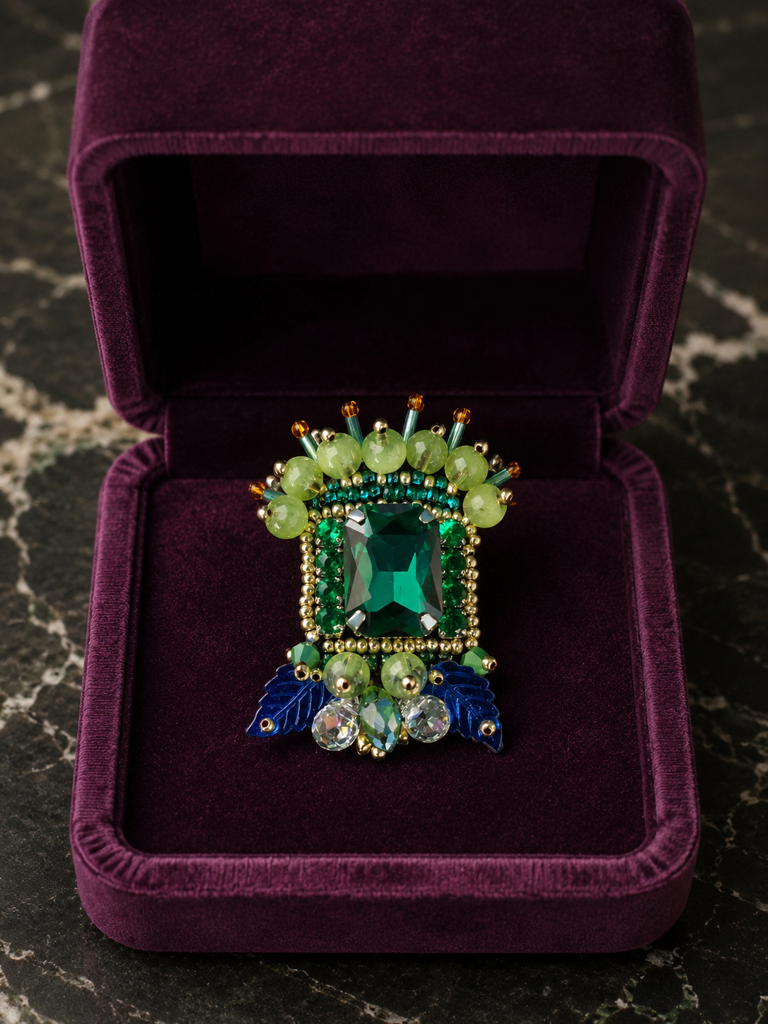 Broche brodée  Plénitude — Collection Émotions