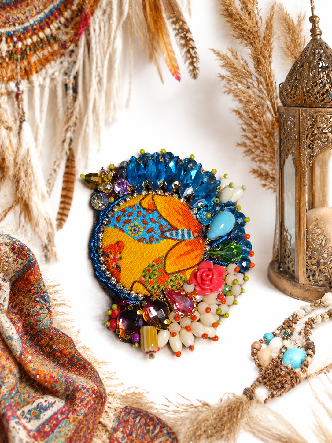 Broche brodée Zingara | Broche bohème chic artisanale | Pièce unique