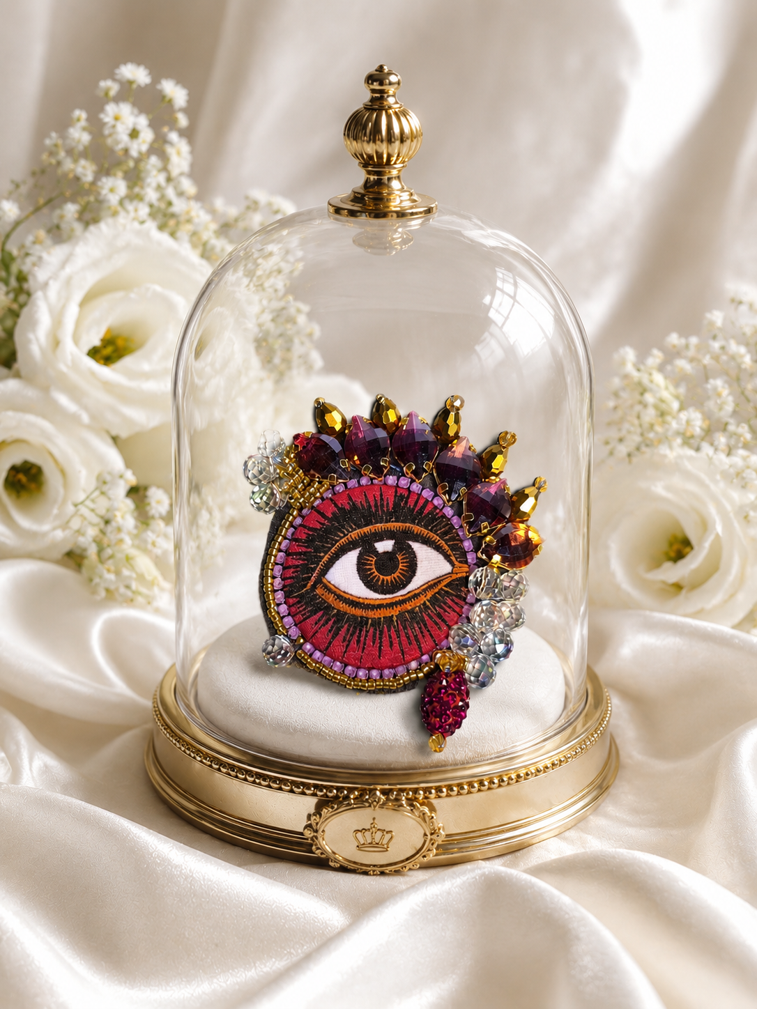 OEIL DE GRENAT