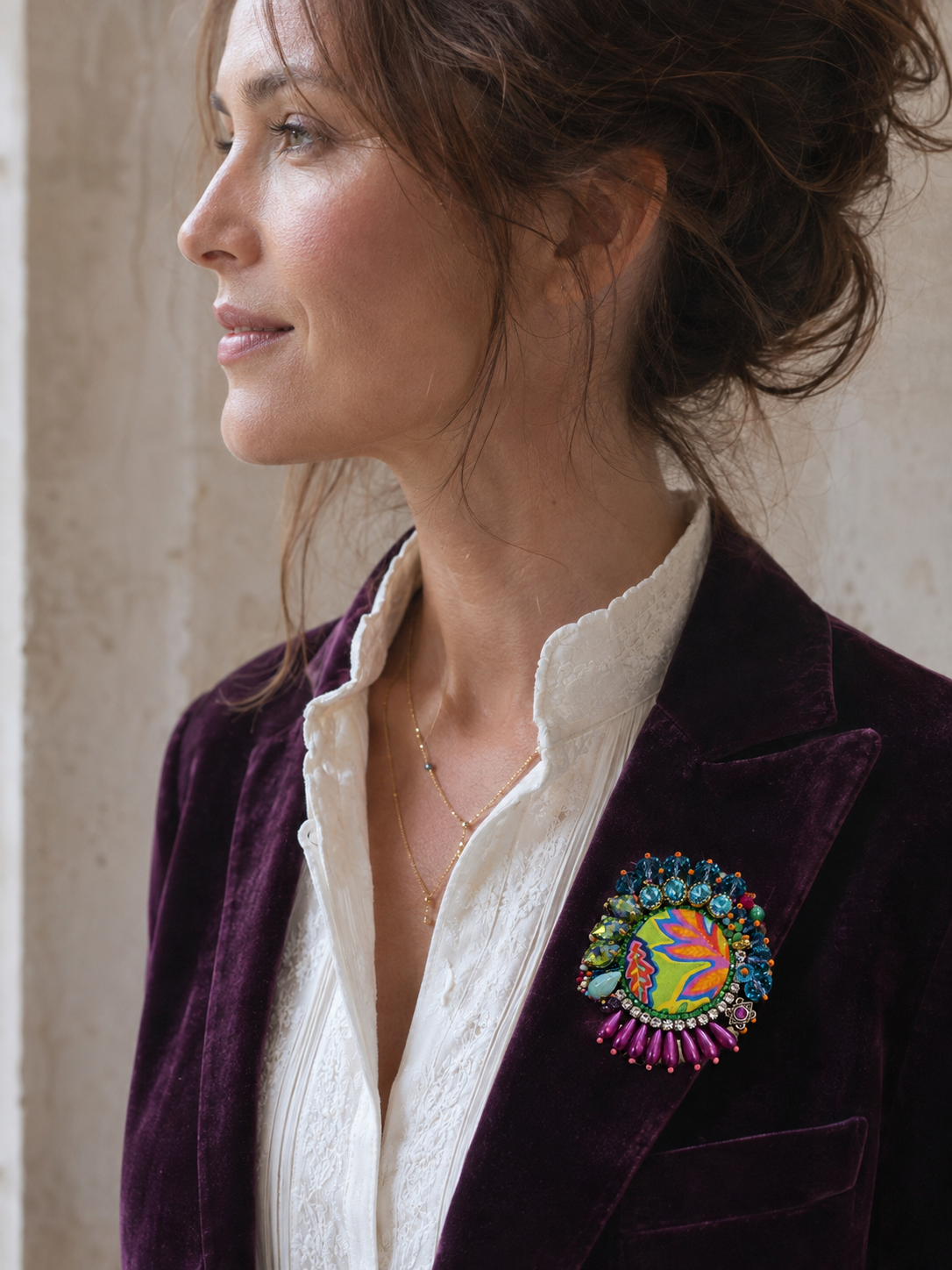 Broche brodée Maria  — Collection Manouche