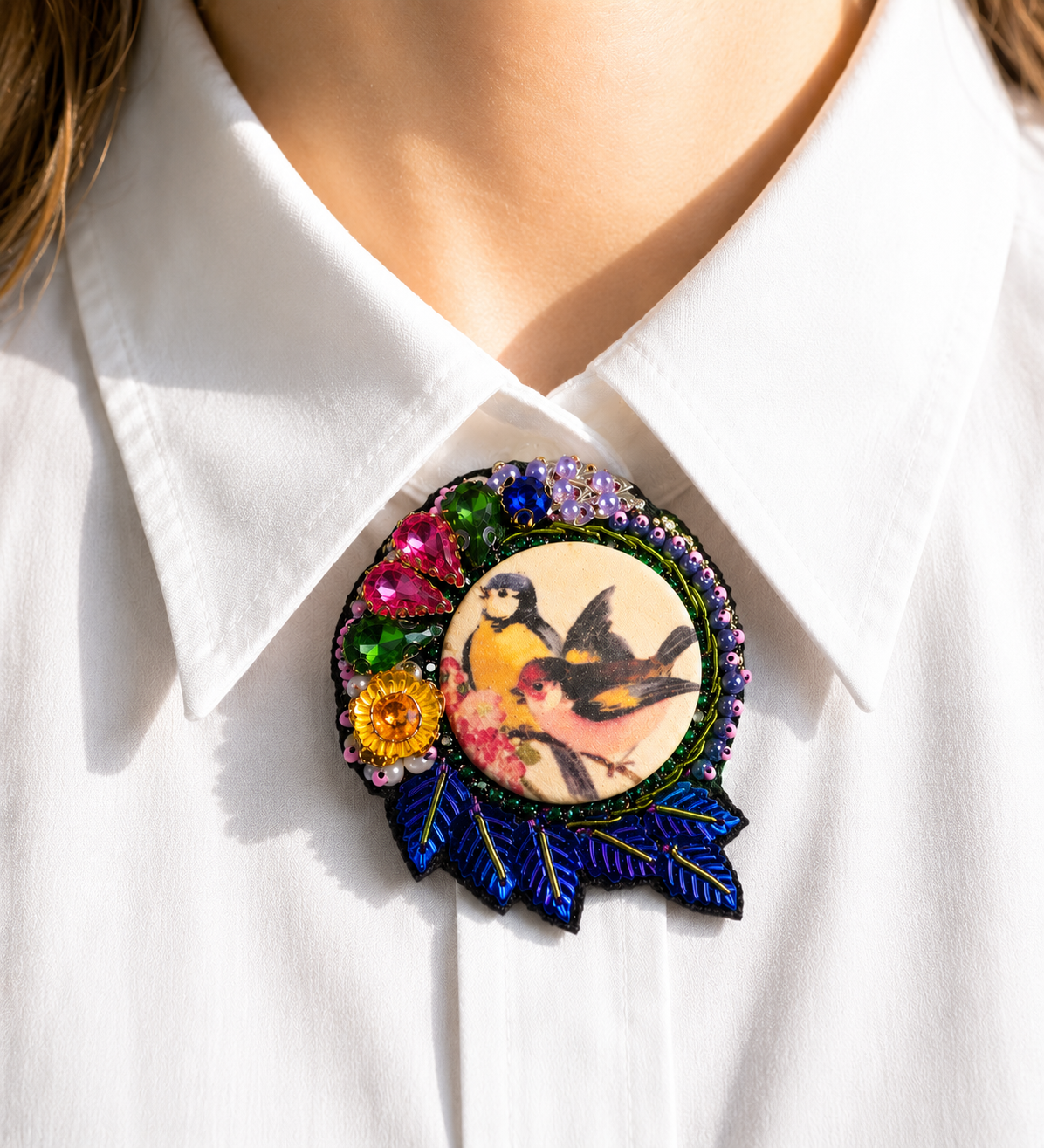 Broche brodée à la main Les Deux Oiseaux