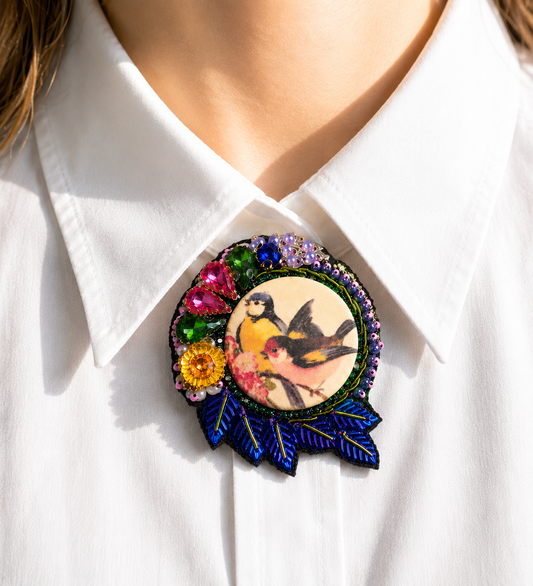Broche brodée à la main Les Deux Oiseaux