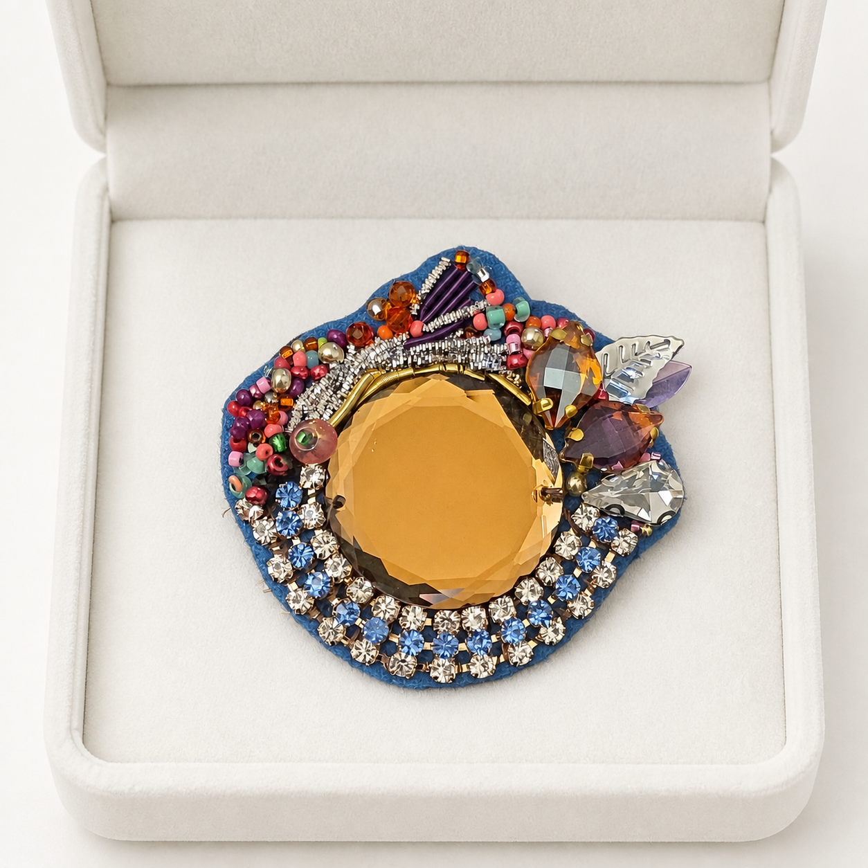 Éblouissement — Broche brodée à la main