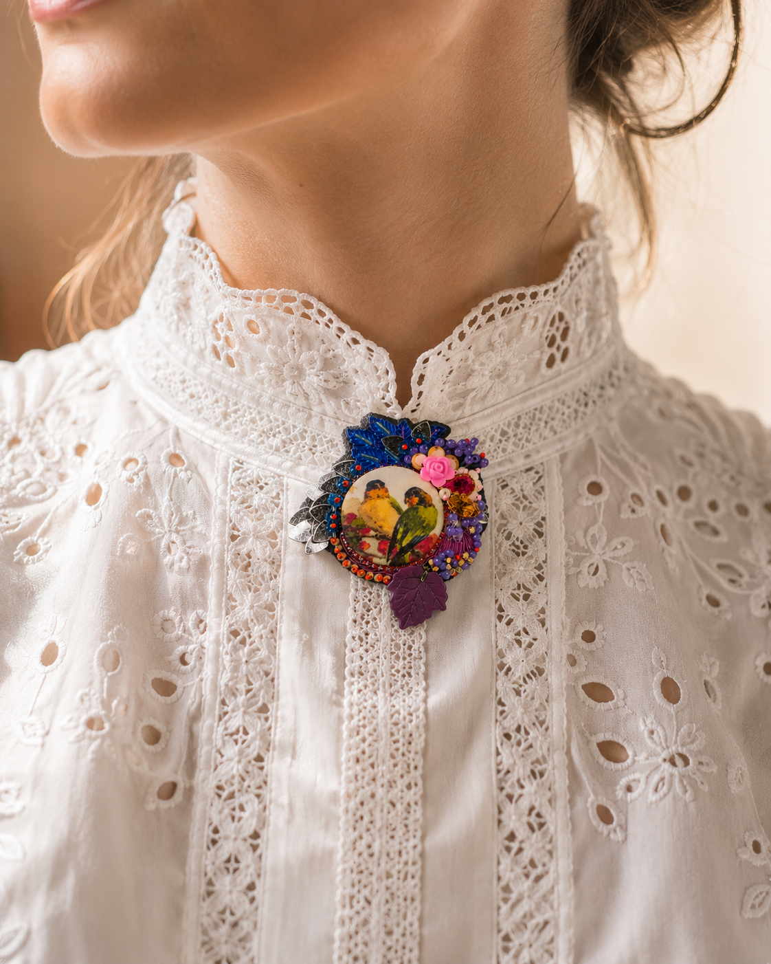 Broche artisanale « Les Inséparables » 🕊️