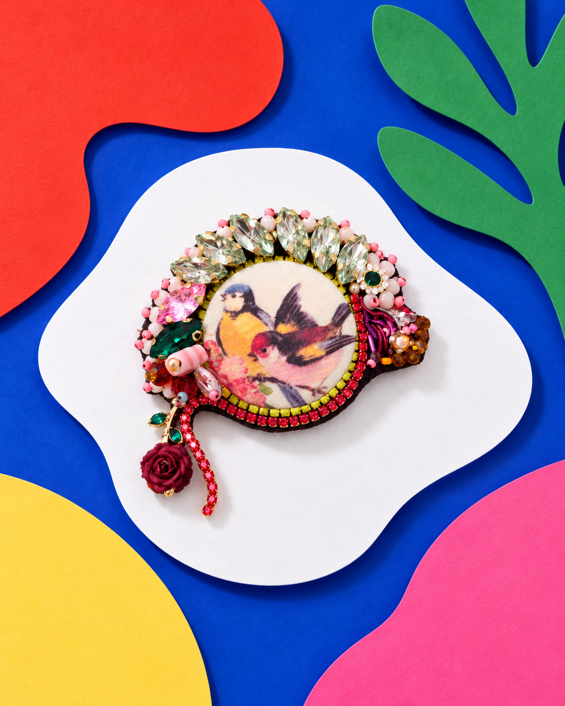 À deux, le printemps — Broche brodée à la main