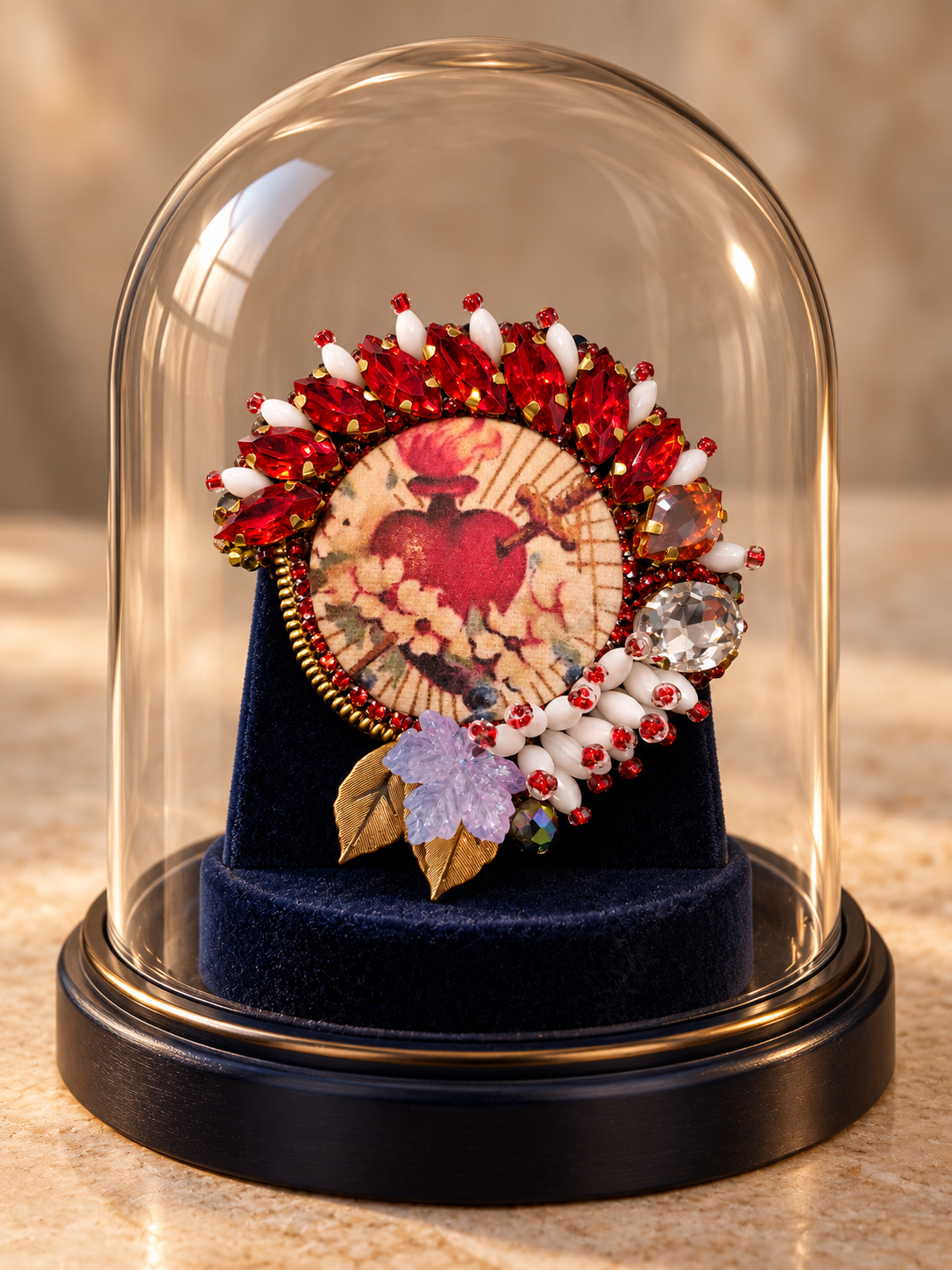 Le Cœur incandescent — Broche brodée main